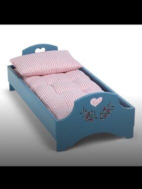 Pleasant Company American Girl Kirsten’s bed with mattress and pillow